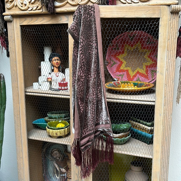 Vintage Oscar de la Renta Rayon Silk Scarf with Fringe - Picture 2 of 16